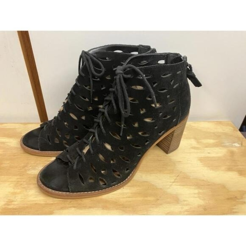 Gianni Bini Ankle Boots Black Leather Cut Out Laces Zipper SZ 10M